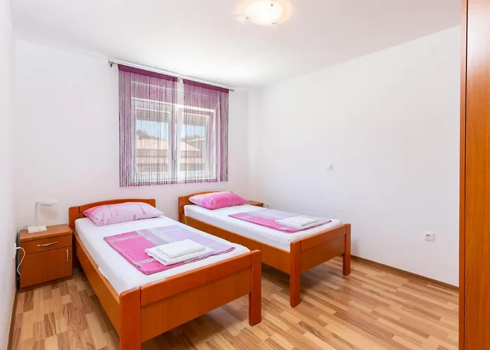 Dragan K1 - A1 First Floor - Mpolo