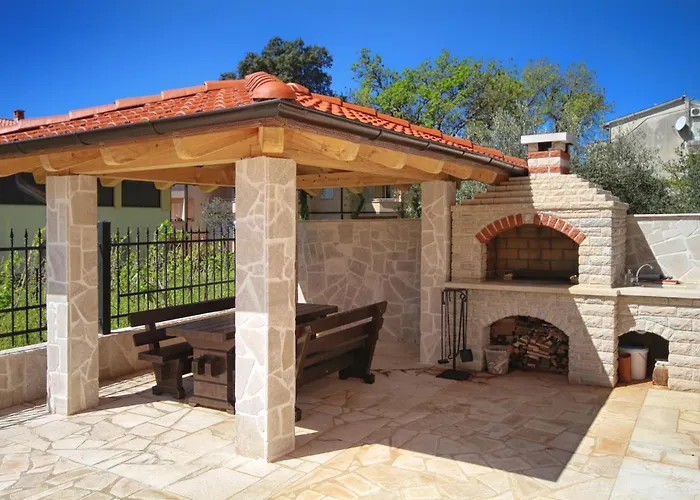 Dragan K1 - A1 First Floor - Mpolo *