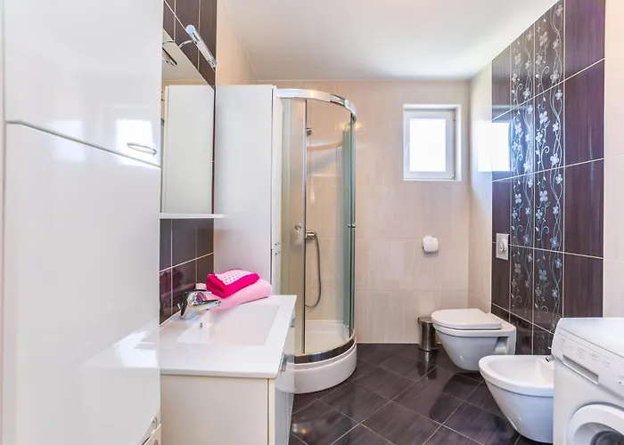 Dragan K1 - A1 First Floor - Mpolo Medulin