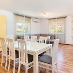 Dragan K1 - A1 First Floor - Mpolo דירה מדולין