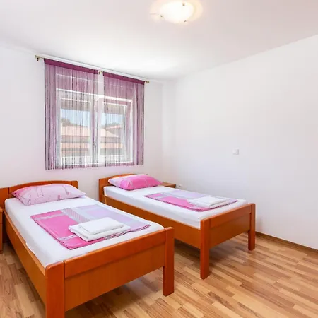 Dragan K1 - A1 First Floor - Mpolo