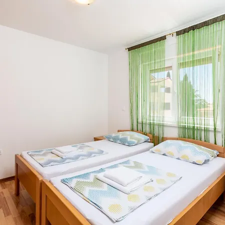 Dragan K1 - A1 First Floor - Mpolo * Medulin